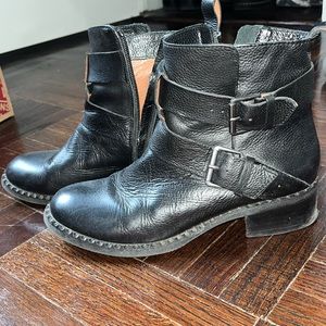 Moto boot. Black. Zip side. Great shoe. Super comfy!